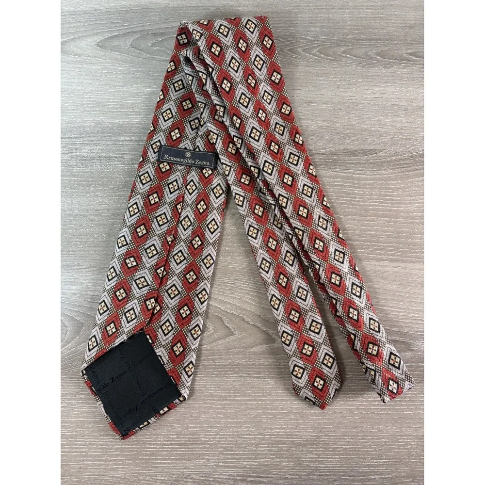 Ermenegildo Zegna Mens Silk‎ Tie Red Silver Geometric Diamond Pattern Italy